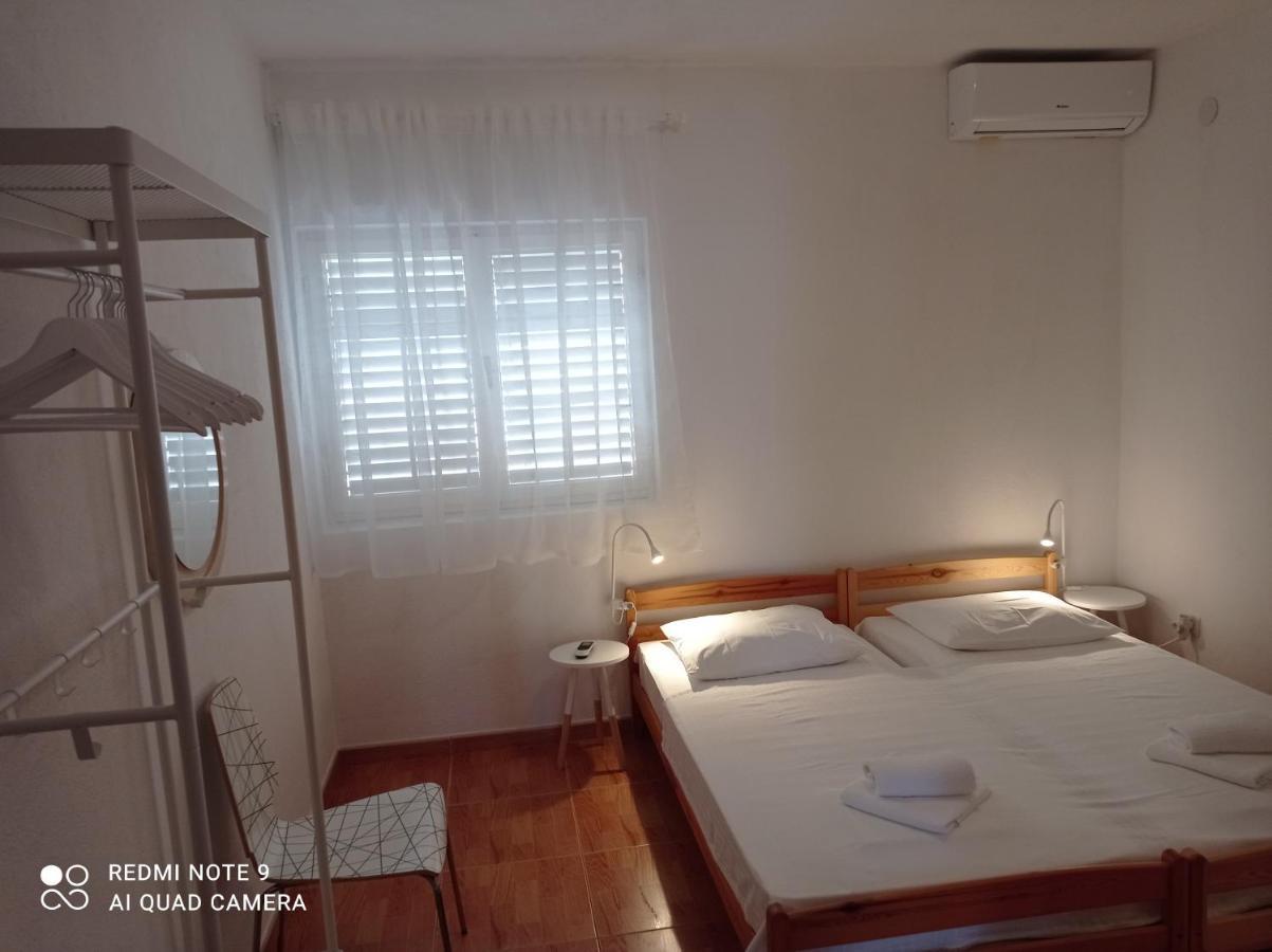 Apartments Angela Makarska Buitenkant foto