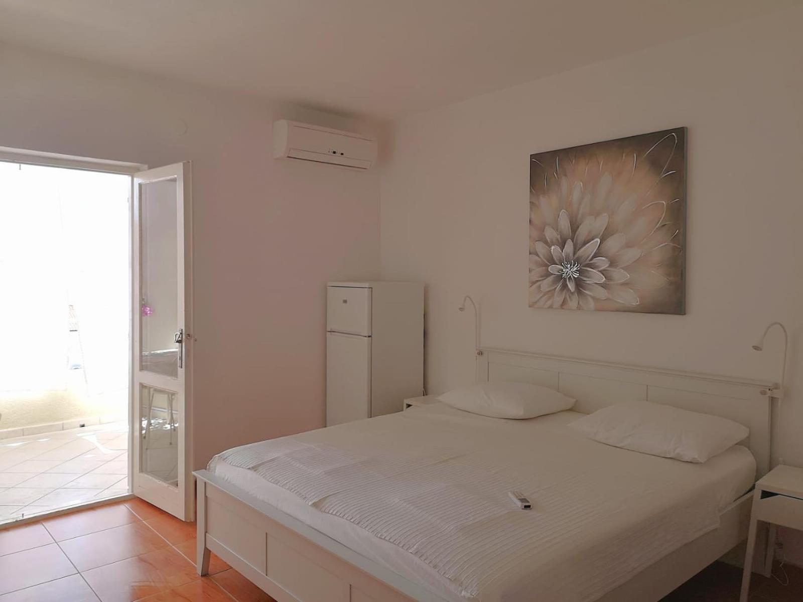 Apartments Angela Makarska Kamer foto