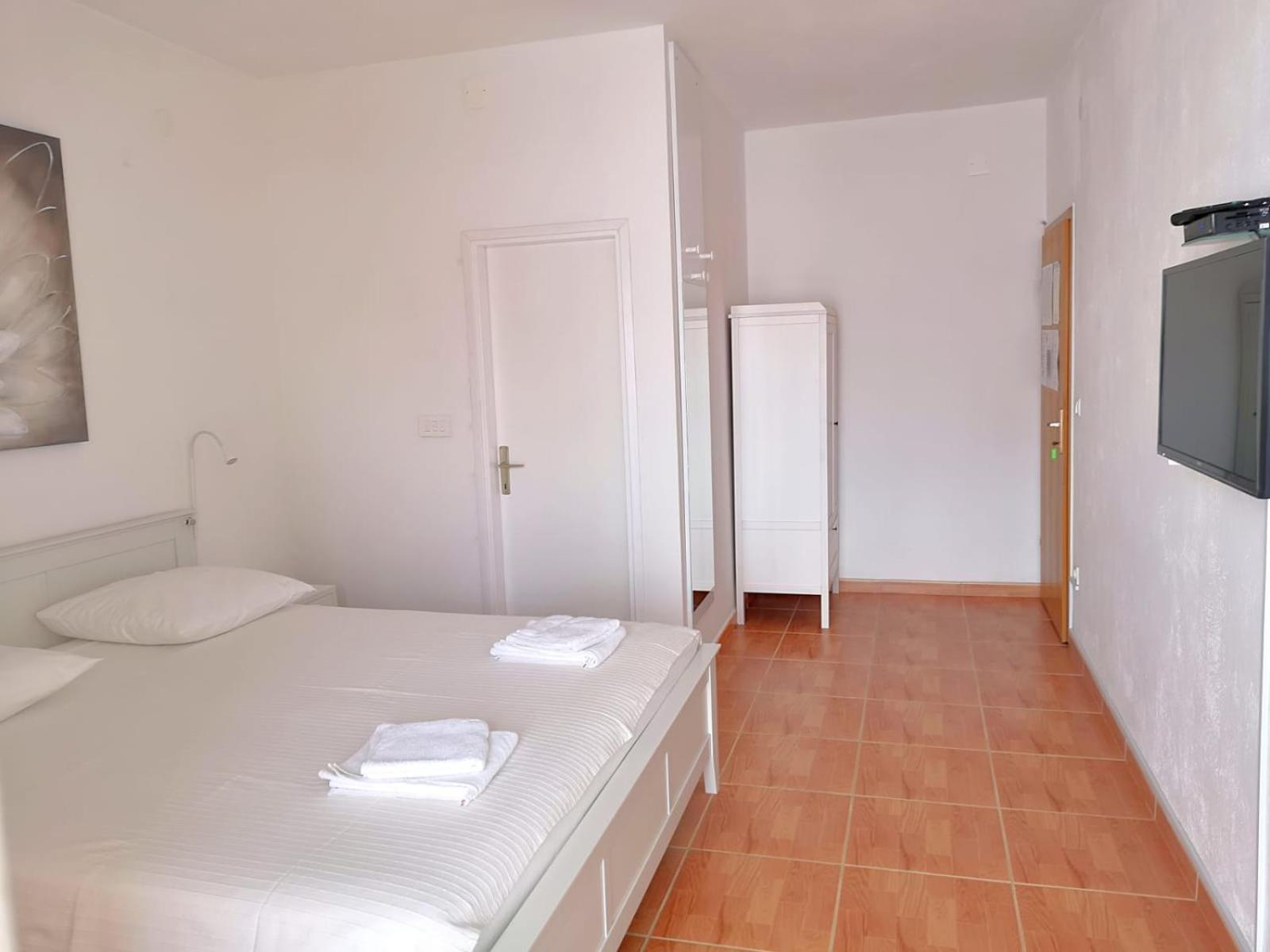 Apartments Angela Makarska Kamer foto