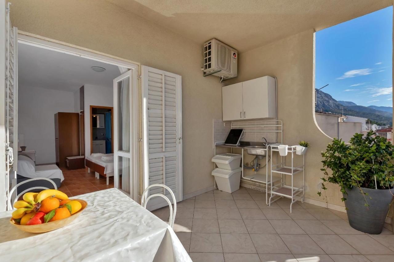 Apartments Angela Makarska Buitenkant foto